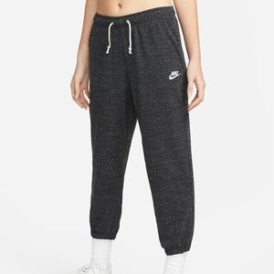 NWT WOMEN'S NIKE JOGGERS